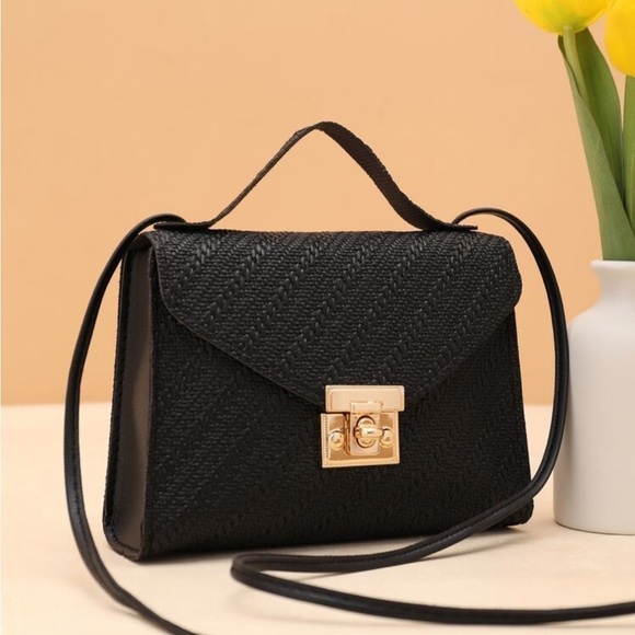 ⚠️Clearance Black Mini Lock And Buckle Crossbody Bag - Picture 4 of 6